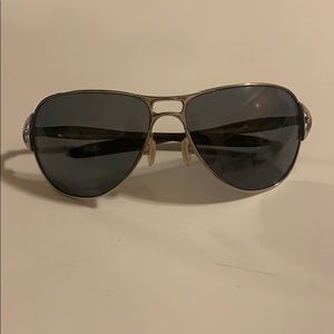 Women’s Oakley sunglasses